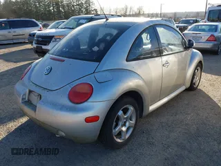 2000 Volkswagen Beetle GLS с VIN 3VWCA21C2YM439205, выставлен на аукционе IAAI как лот 41678418 с пробегом 184 429 миль миль и . История ставок и продаж доступна на DreamBid. Изображение 4.