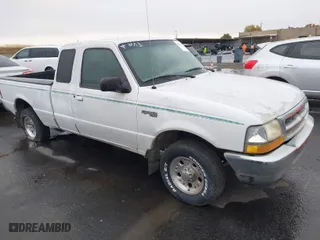 1998 Ford Ranger XL with VIN 1FTYR14XXWPB50753, listed as a IAAI auction lot 40927381 with 352,183 mi miles. Bid and sale history available at carsss.com. Image 1.