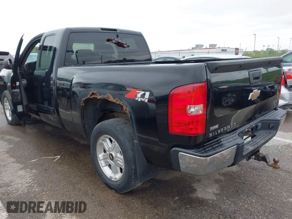 2009 Chevrolet Silverado 1500 LT with VIN 1GCEK29069Z138696, listed as a IAAI auction lot 42034503 with 258,850 mi miles and . Bid and sale history available at DreamBid. Image 3.