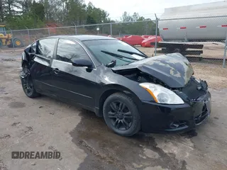 2012 Nissan Altima S z VIN 1N4AL2AP2CN513475, wystawiony jako IAAI lot #41447412 z przebiegiem 157 146 mil mil oraz . Historia ofert i sprzedaży dostępna na DreamBid. Obrazek 1.