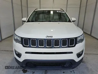 2019 Jeep Compass Latitude with VIN 3C4NJCBB4KT840548, listed as a Copart auction lot 61384165 with 113,434 mi miles and Clean title. Bid and sale history available at DreamBid. Image 5.