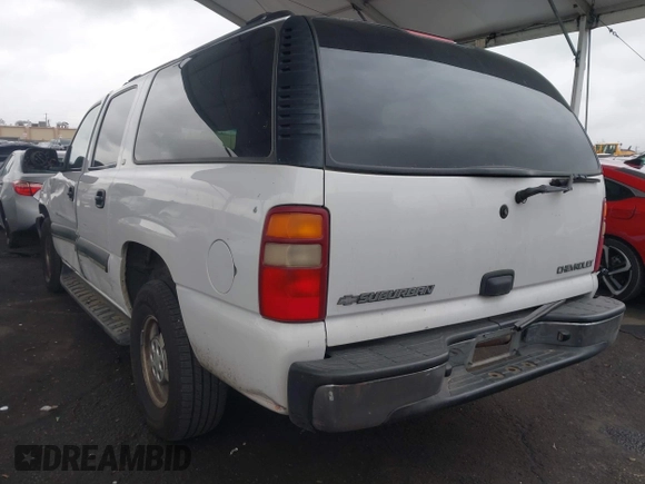 2002 Chevrolet Suburban LT with VIN 3GNEC16T02G312958, listed as a IAAI auction lot 41571427 with 154,191 mi miles. Bid and sale history available at carsss.com. Image 3.