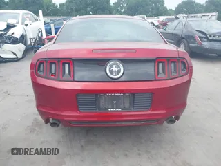 2014 Ford Mustang V6 z VIN 1ZVBP8AM3E5332204, wystawiony jako IAAI lot #42170138 z przebiegiem 112 105 mil mil oraz . Historia ofert i sprzedaży dostępna na DreamBid. Obrazek 16.