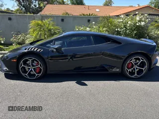 2021 Lamborghini Huracan z VIN ZHWUF5ZFXMLA16208, wystawiony jako IAAI lot #42254891 z przebiegiem 13 545 mil mil oraz . Historia ofert i sprzedaży dostępna na DreamBid. Obrazek 13.