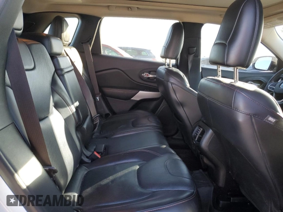 2017 Jeep Cherokee Trailhawk L Plus with VIN 1C4PJMBS3HD214387, listed as a Copart auction lot 43156585 with 84,246 mi miles and Salvage Title. Bid and sale history available at carsss.com. Image 11.