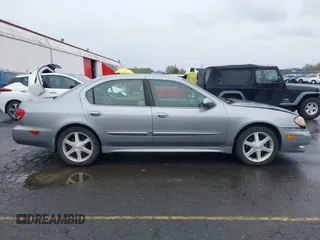 2004 Infiniti I35 with VIN JNKDA31A74T208001, listed as a IAAI auction lot 41835959 with 84,747 mi miles. Bid and sale history available at carsss.com. Image 13.