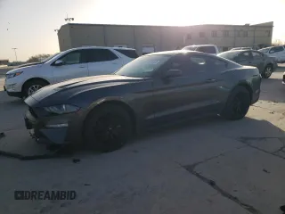 2019 Ford Mustang EcoBoost z VIN 1FA6P8TH5K5143267, wystawiony jako Copart lot #49743495 z przebiegiem 70 604 mil mil oraz Szkoda całkowita • Salvage title. Historia ofert i sprzedaży dostępna na DreamBid. Obrazek 1.