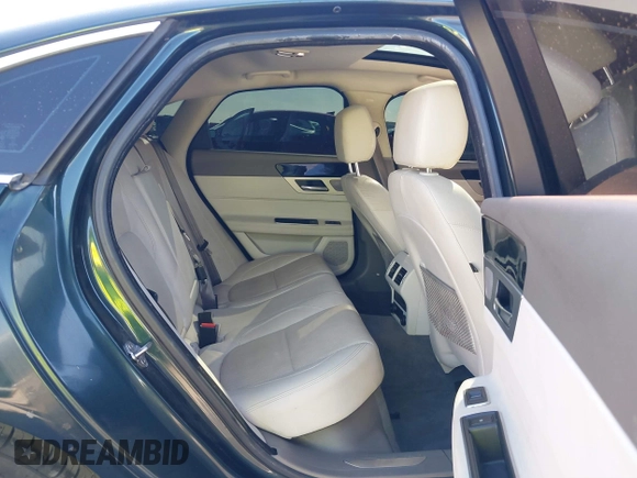 2017 Jaguar XF 35t Prestige with VIN SAJBE4BV0HCY47218, listed as a IAAI auction lot 41040063 with 100,823 mi miles. Bid and sale history available at carsss.com. Image 8.