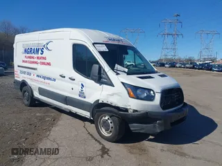 2019 Ford Transit with VIN 1FTYR2CM3KKB23320, listed as a IAAI auction lot 41824025 with 29,221 mi miles. Bid and sale history available at carsss.com. Image 18.