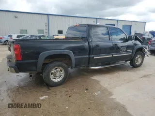 2003 Chevrolet Silverado 1500HD LT z VIN 1GCGC13U33F218722, wystawiony jako Copart lot #68624624 z przebiegiem 194 647 mil mil oraz Szkoda całkowita • Salvage title. Historia ofert i sprzedaży dostępna na DreamBid. Obrazek 3.