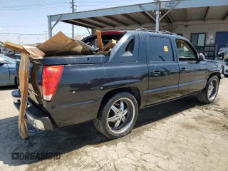 2005 Chevrolet Avalanche Z66 z VIN 3GNEC12Z15G151535, wystawiony jako Copart lot #55141605 z przebiegiem 163 817 mil mil oraz Szkoda całkowita • Salvage title. Historia ofert i sprzedaży dostępna na DreamBid. Obrazek 3.