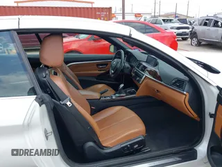 2015 BMW 4 Series 428i z VIN WBA3V5C53FP751805, wystawiony jako IAAI lot #42150102 z przebiegiem 113 381 mil mil oraz . Historia ofert i sprzedaży dostępna na DreamBid. Obrazek 5.