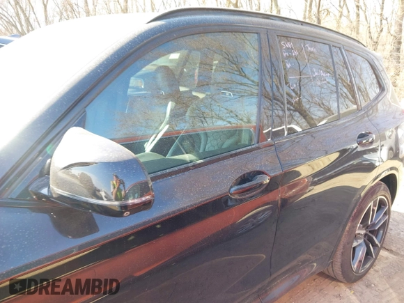 2020 BMW X3 M z VIN 5YMTS0C08L9B20402, wystawiony jako IAAI lot #41761865 z przebiegiem 48 454 mil mil oraz . Historia ofert i sprzedaży dostępna na DreamBid. Obrazek 15.