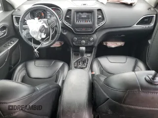 2019 Jeep Cherokee Latitude Plus with VIN 1C4PJLLX5KD205136, listed as a Copart auction lot 60782235 with 48,783 mi miles and Non repairable. Bid and sale history available at DreamBid. Image 8.
