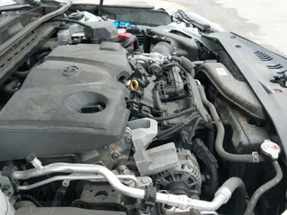 2019 Toyota Camry SE z VIN 4T1B11HK5KU720581, wystawiony jako IAAI lot #42300818 z przebiegiem 136 779 mil mil oraz . Historia ofert i sprzedaży dostępna na DreamBid. Obrazek 20.