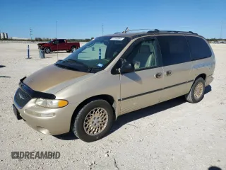 1998 Chrysler Town & Country LXi with VIN 1C4GP64LXWB644491, listed as a Copart auction lot 81560064 with 176,363 mi miles and Clean Title. Bid and sale history available at carsss.com. Image 1.