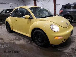 2004 Volkswagen New Beetle Coupe GL with VIN 3VWBK31C74M414664, listed as a Copart auction lot 46487855 with 104,561 mi miles and Salvage Title. Bid and sale history available at carsss.com. Image 4.