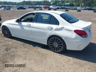 2018 Mercedes-Benz C 300 z VIN 55SWF4JB0JU267401, wystawiony jako IAAI lot #42553523 z przebiegiem 115 218 mil mil oraz . Historia ofert i sprzedaży dostępna na DreamBid. Obrazek 3.