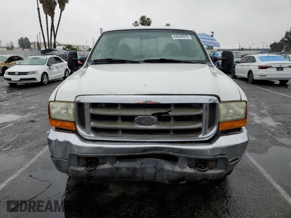 2003 Ford F-350 XL with VIN 1FTSW30F63EB07672, listed as a Copart auction lot 44244575 with 243,624 mi miles and Salvage Title. Bid and sale history available at DreamBid. Image 5.
