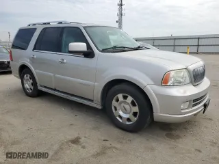 2006 Lincoln Navigator Luxury with VIN 5LMFU285X6LJ16221, listed as a Copart auction lot 48635145 with 196,230 mi miles and Clean Title. Bid and sale history available at carsss.com. Image 4.
