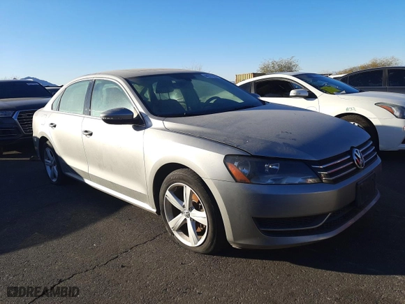 2012 Volkswagen Passat SE with VIN 1VWBP7A39CC054807, listed as a Copart auction lot 44277665 with 113,074 mi miles and Salvage Title. Bid and sale history available at carsss.com. Image 4.