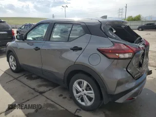 2022 Nissan Kicks S z VIN 3N1CP5BV6NL483232, wystawiony jako Copart lot #54557355 z przebiegiem 31 731 mil mil oraz Szkoda całkowita • Salvage title. Historia ofert i sprzedaży dostępna na DreamBid. Obrazek 2.