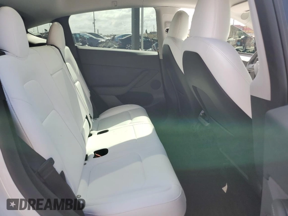 2024 Tesla Model Y Long Range with VIN 7SAYGDEE2RF090540, listed as a Copart auction lot 56684505 with 18,261 mi miles and Salvage title. Bid and sale history available at DreamBid. Image 11.