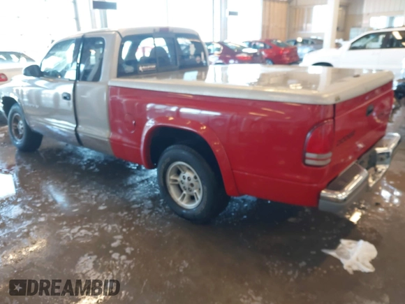 1998 Dodge Dakota SLT z VIN 1B7GL22YXWS762222, wystawiony jako IAAI lot #41250956 z przebiegiem 195 027 mil mil oraz . Historia ofert i sprzedaży dostępna na DreamBid. Obrazek 3.