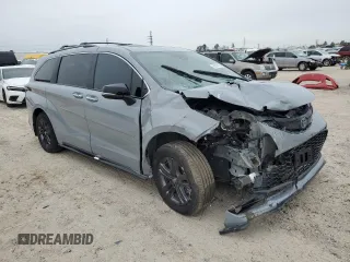 2024 Toyota Sienna LE with VIN 5TDCSKFC1RS131940, listed as a Copart auction lot 88248175 with 6,917 mi miles and Salvage Title. Bid and sale history available at carsss.com. Image 4.