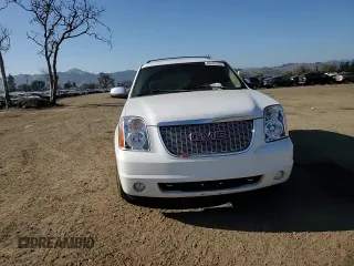 2008 GMC Yukon SLT 4SA z VIN 1GKFK13028J192313, wystawiony jako Copart lot #89207235 z przebiegiem 240 812 mil mil oraz Szkoda całkowita • Salvage title. Historia ofert i sprzedaży dostępna na DreamBid. Obrazek 12.