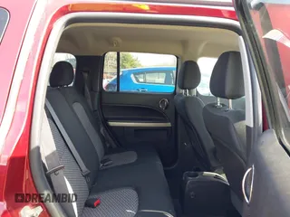 2009 Chevrolet HHR 1LT with VIN 3GNCA23BX9S527933, listed as a IAAI auction lot 41898008 with 83,624 mi miles and . Bid and sale history available at DreamBid. Image 8.