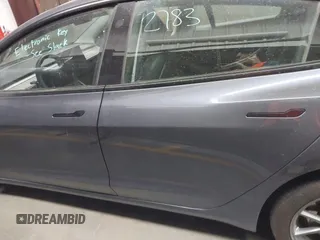 2023 Tesla Model 3 с VIN 5YJ3E1EA3PF699142, выставлен на аукционе IAAI как лот 41971841 с пробегом Не указан миль и . История ставок и продаж доступна на DreamBid. Изображение 14.