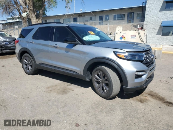 2022 Ford Explorer XLT с VIN 1FMSK8DH9NGC12343, выставлен на аукционе Copart как лот 54416395 с пробегом 32 880 миль миль и Списание • Salvage title. История ставок и продаж доступна на DreamBid. Изображение 4.
