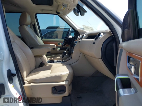 2011 Land Rover LR4 Lux with VIN SALAK2D4XBA551890, listed as a IAAI auction lot 41830524 with 138,406 mi miles and . Bid and sale history available at DreamBid. Image 5.
