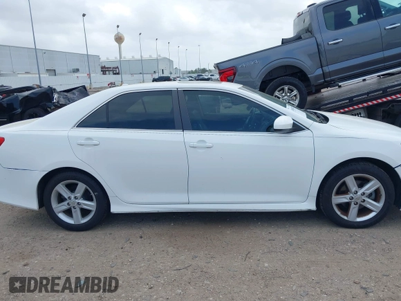 2012 Toyota Camry L with VIN 4T1BF1FK2CU503544, listed as a IAAI auction lot 41968747 with 177,961 mi miles. Bid and sale history available at carsss.com. Image 13.