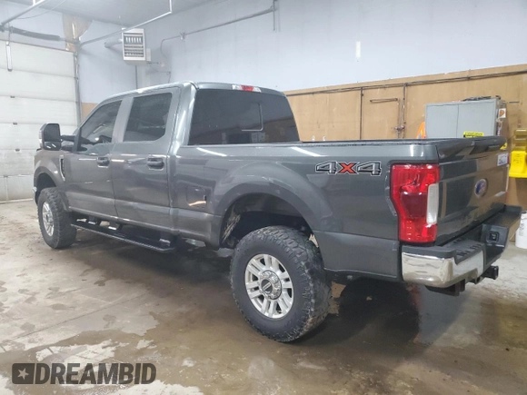2019 Ford F-250 XL z VIN 1FT7W2B67KED61922, wystawiony jako Copart lot #63221415 z przebiegiem 133 946 mil mil oraz Czysty tytuł • Clean title. Historia ofert i sprzedaży dostępna na DreamBid. Obrazek 2.