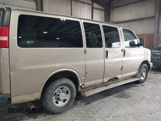 2005 Chevrolet Express Passenger with VIN 1GAHG35U651173253, listed as a IAAI auction lot 41966197 with 368,386 mi miles and . Bid and sale history available at DreamBid. Image 12.