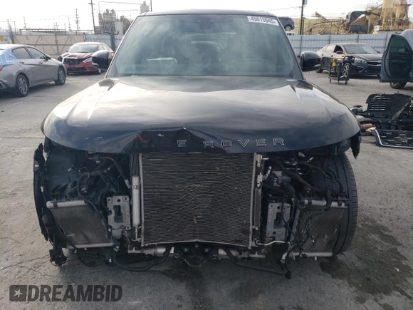 2020 Land Rover Range Rover SV Autobiography Dynamic with VIN SALGW2REXLA580744, listed as a Copart auction lot 49013945 with 47,176 mi miles and Salvage title. Bid and sale history available at DreamBid. Image 5.