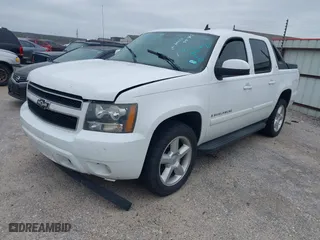 2007 Chevrolet Avalanche LT w/3LT with VIN 3GNEC12J17G298600, listed as a IAAI auction lot 41570793 with 142,714 mi miles. Bid and sale history available at carsss.com. Image 2.