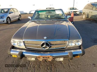 1981 Mercedes-Benz 380 SL z VIN WDBBA45A9BB002673, wystawiony jako IAAI lot #41403982 z przebiegiem 105 008 mil mil oraz . Historia ofert i sprzedaży dostępna na DreamBid. Obrazek 6.