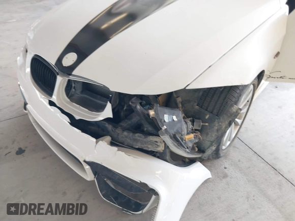 2011 BMW 3 Series 328i с VIN WBAPH5C50BA440919, выставлен на аукционе IAAI как лот 42494376 с пробегом 118 877 миль миль и . История ставок и продаж доступна на DreamBid. Изображение 6.