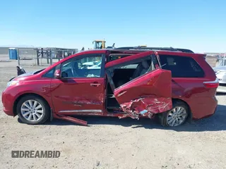 2015 Toyota Sienna Ltd with VIN 5TDDK3DC3FS112783, listed as a IAAI auction lot 41435212 with 62,793 mi miles. Bid and sale history available at carsss.com. Image 14.