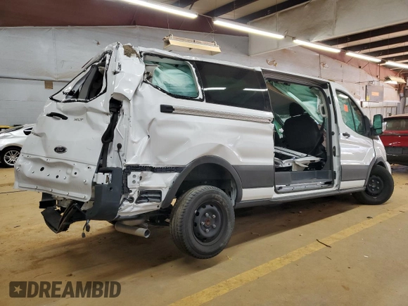 2023 Ford Transit Passenger XL z VIN 1FBAX2YGXPKB08481, wystawiony jako Copart lot #43177325 z przebiegiem Nie podano mil oraz Szkoda całkowita • Salvage title. Historia ofert i sprzedaży dostępna na DreamBid. Obrazek 3.