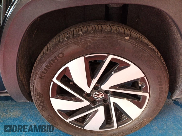 2024 Volkswagen Atlas SE with VIN 1V2HR2CA7RC565025, listed as a IAAI auction lot 42845044 with 25,080 mi miles and . Bid and sale history available at DreamBid. Image 17.