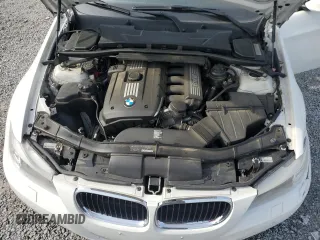 2011 BMW 3 Series 328i xDrive z VIN WBAPK7C53BF087219, wystawiony jako Copart lot #54979425 z przebiegiem 74 030 mil mil oraz Szkoda całkowita • Salvage title. Historia ofert i sprzedaży dostępna na DreamBid. Obrazek 11.