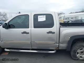 2008 Chevrolet Silverado 1500 LTZ with VIN 2GCEK133281102041, listed as a IAAI auction lot 41910348 with 193,573 mi miles. Bid and sale history available at carsss.com. Image 14.