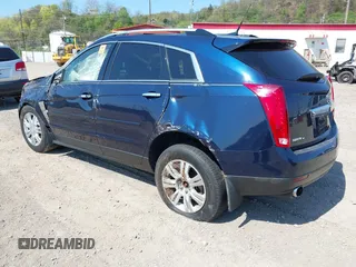 2011 Cadillac SRX Luxury Collection z VIN 3GYFNDEY5BS584936, wystawiony jako IAAI lot #42103176 z przebiegiem 141 647 mil mil oraz . Historia ofert i sprzedaży dostępna na DreamBid. Obrazek 3.