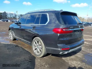 2021 BMW X7 xDrive40i with VIN 5UXCW2C05M9G56541, listed as a IAAI auction lot 41581839 with 1 mi miles. Bid and sale history available at carsss.com. Image 3.