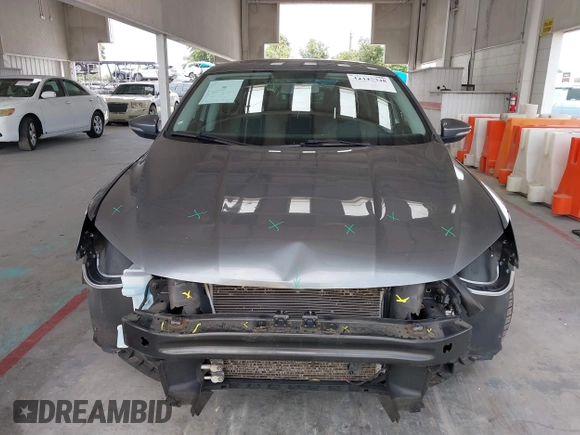 2017 Volkswagen Passat SE z VIN 1VWBT7A32HC031209, wystawiony jako IAAI lot #42445548 z przebiegiem 83 477 mil mil oraz . Historia ofert i sprzedaży dostępna na DreamBid. Obrazek 13.