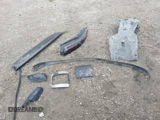2007 Chevrolet Tahoe LS с VIN 1GNFC13C27R279400, выставлен на аукционе IAAI как лот 39134497 с пробегом 205 338 миль миль и . История ставок и продаж доступна на DreamBid. Изображение 12.